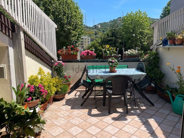 casa indipendente in vendita a Savona in zona Centro Storico