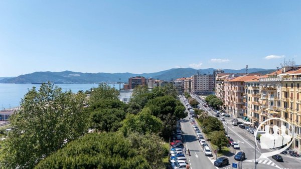appartamento in vendita a Savona in zona Centro Storico