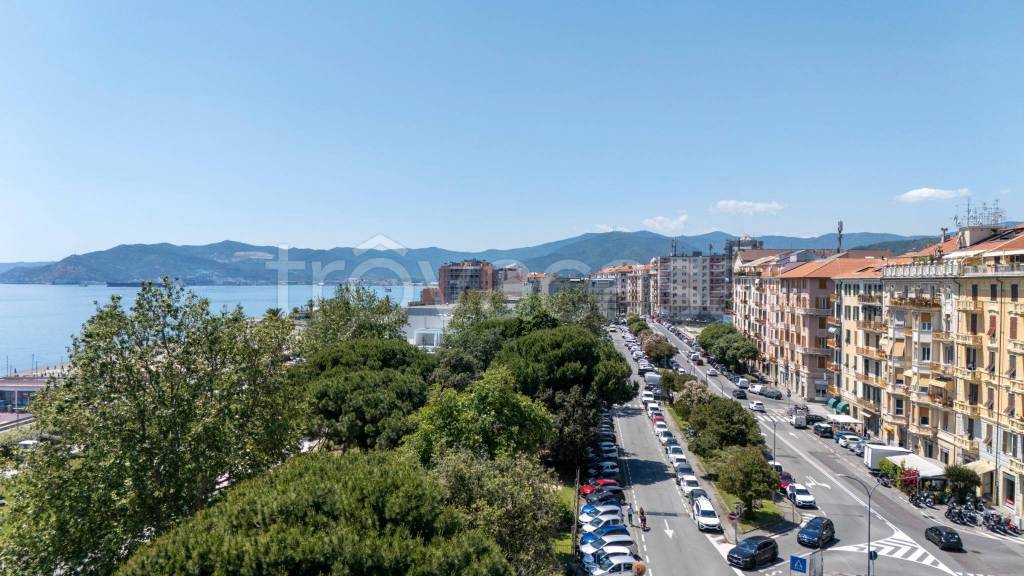 appartamento in vendita a Savona in zona Centro Storico