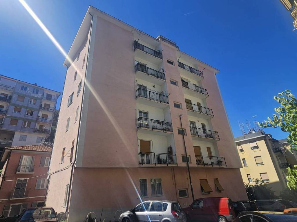 appartamento in vendita a Savona