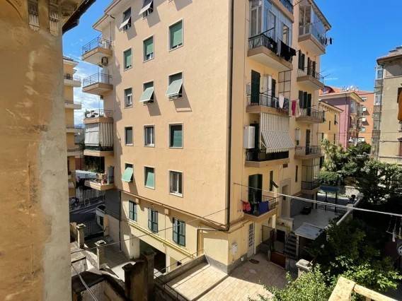 appartamento in vendita a Savona