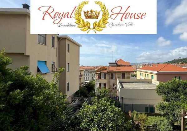 casa indipendente in vendita a Savona