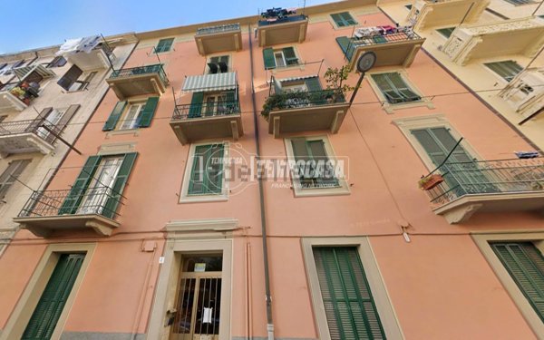 appartamento in vendita a Savona in zona Centro Storico