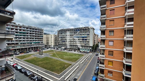 appartamento in vendita a Savona in zona Centro Storico