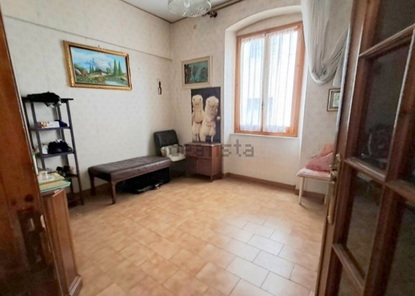 appartamento in vendita a Savona in zona Centro Storico