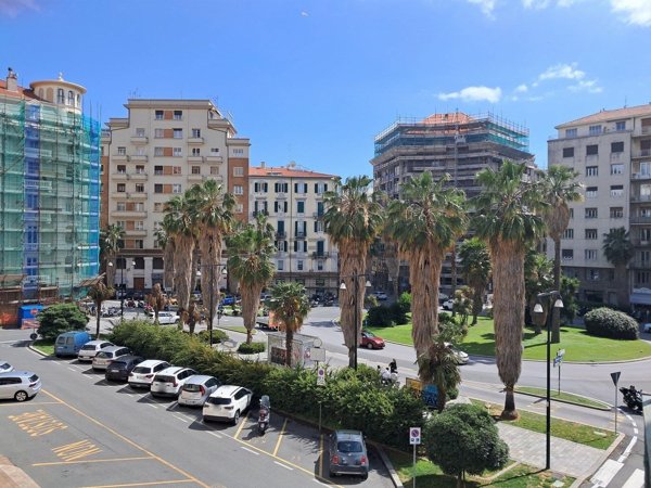 appartamento in vendita a Savona in zona Centro Storico