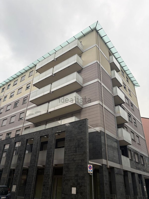 ufficio in vendita a Savona in zona Centro Storico