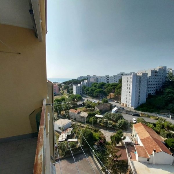 appartamento in vendita a Savona in zona Madonna del Monte