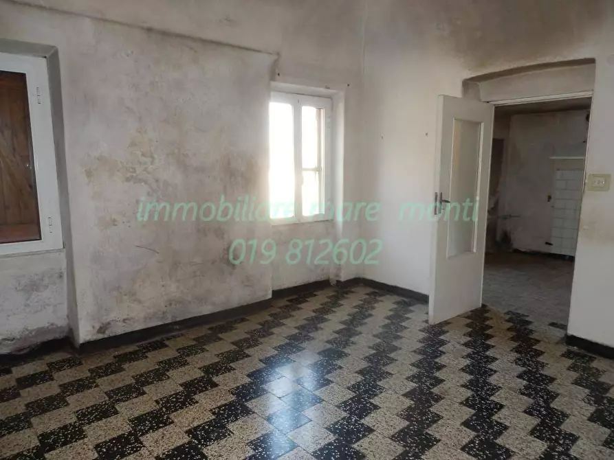 casa indipendente in vendita a Savona in zona Santuario