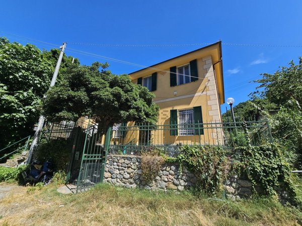 appartamento in vendita a Savona in zona Marmorassi