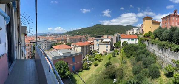 appartamento in vendita a Savona in zona Centro Storico