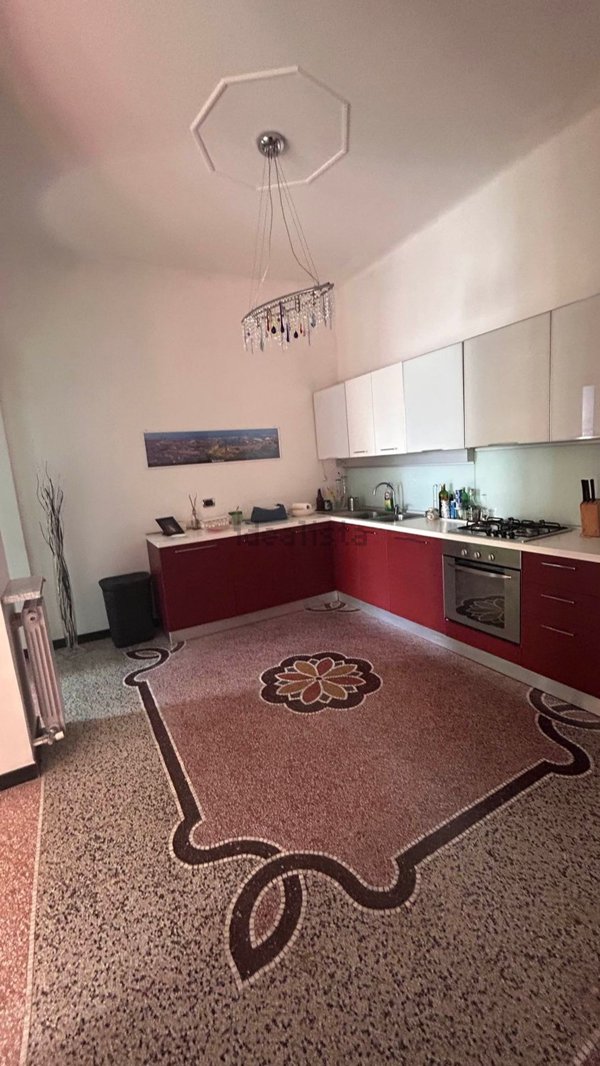 appartamento in vendita a Savona in zona Centro Storico