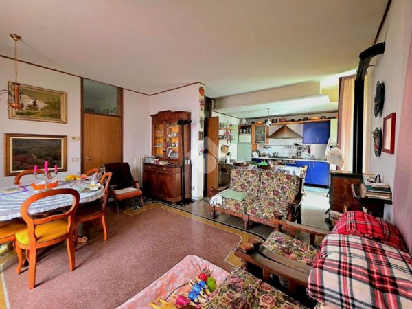 casa indipendente in vendita a Savona in zona Centro Storico