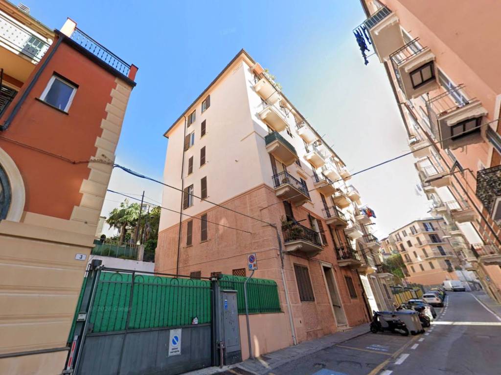 appartamento in vendita a Savona