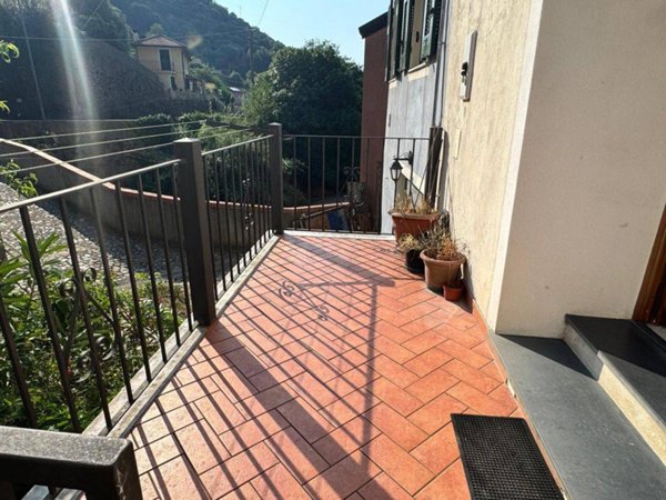appartamento in vendita a Savona in zona Santuario