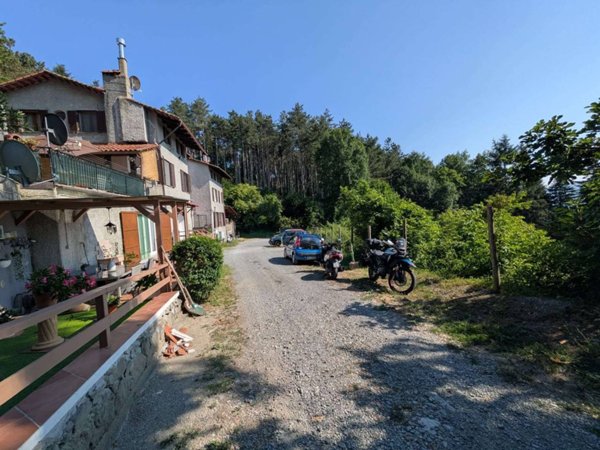 appartamento in vendita a Savona in zona Marmorassi