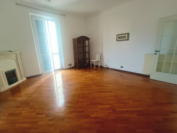 appartamento in vendita a Savona in zona Centro Storico