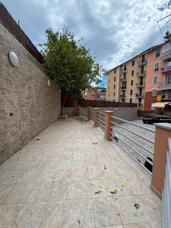 appartamento in vendita a Savona