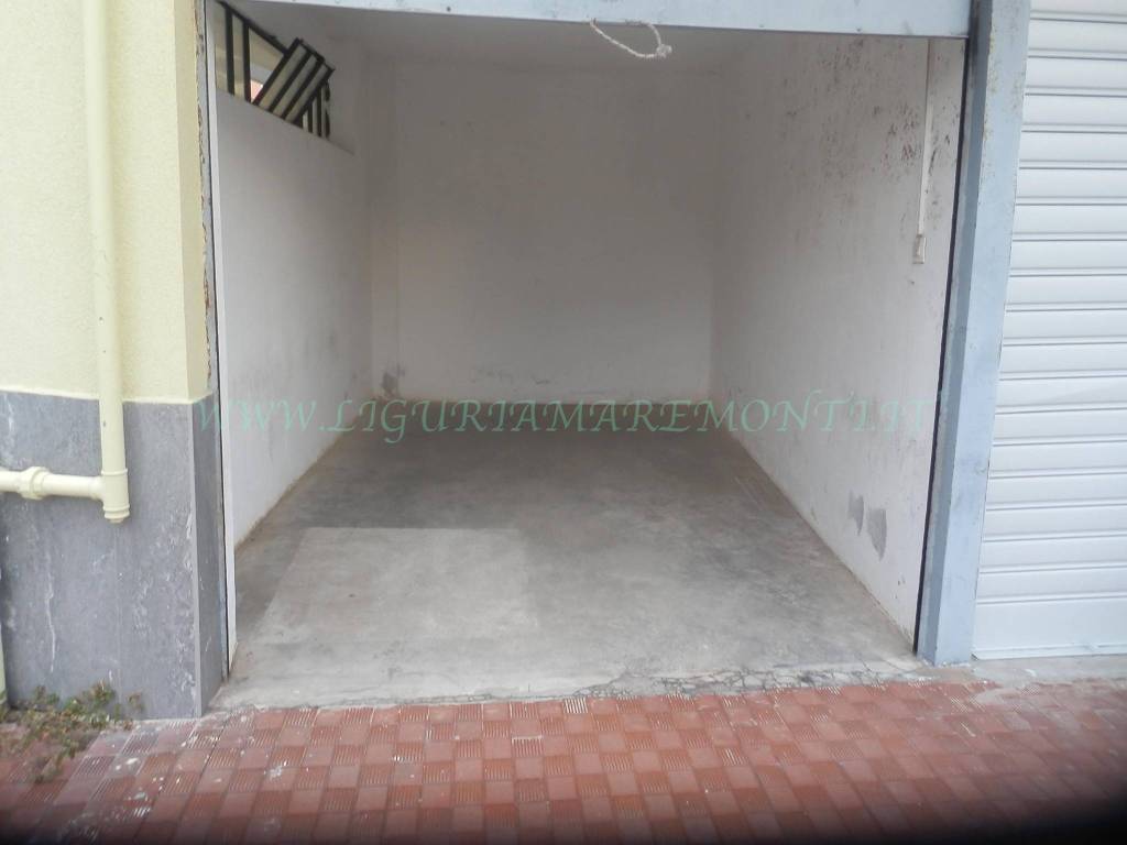 casa indipendente in vendita a Savona