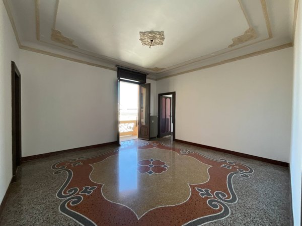 casa indipendente in vendita a Savona in zona Centro Storico