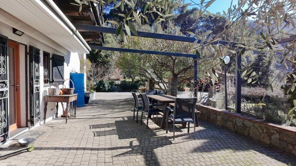casa indipendente in vendita a Savona in zona Marmorassi