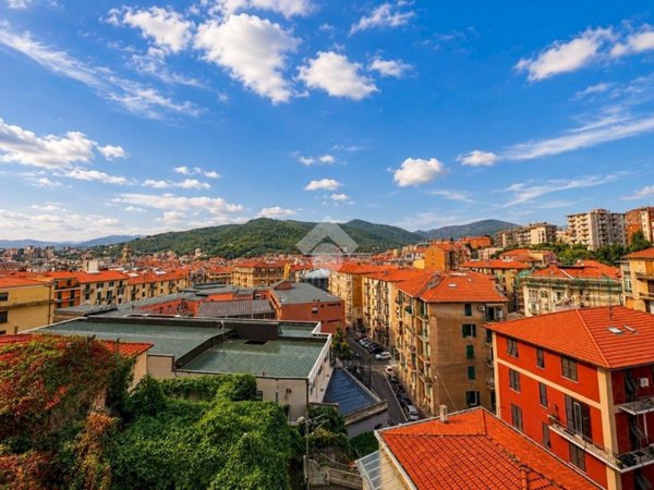 appartamento in vendita a Savona in zona Centro Storico