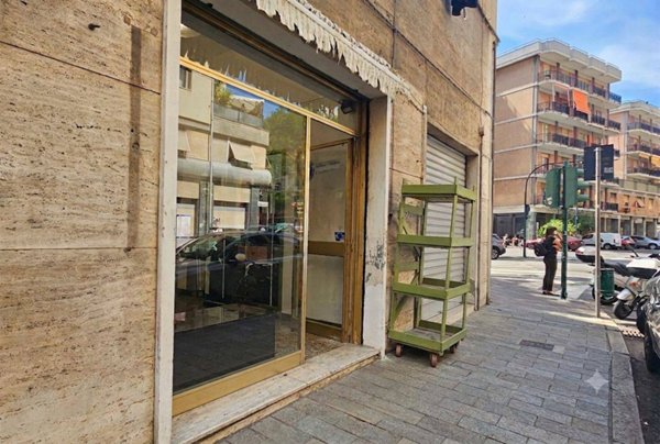 bivano in vendita a Savona in zona Centro Storico