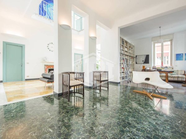 casa indipendente in vendita a Savona in zona Centro Storico