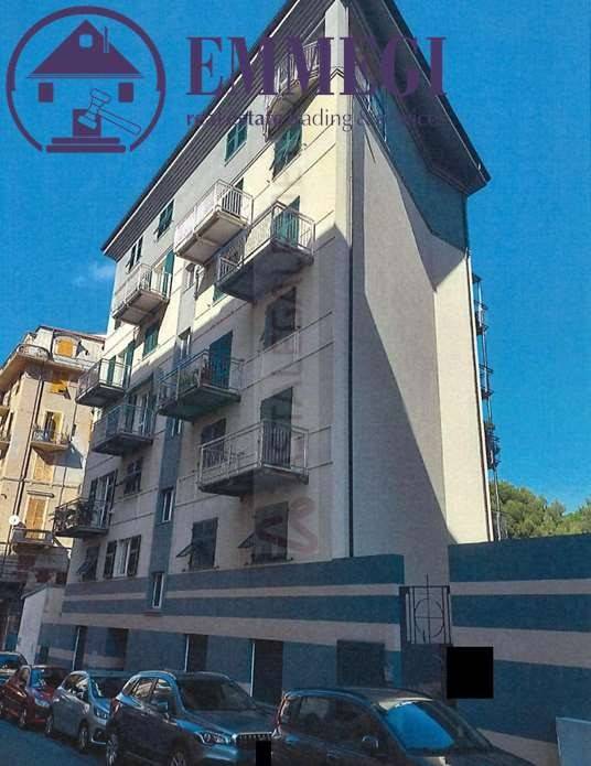 appartamento in vendita a Savona in zona Centro Storico