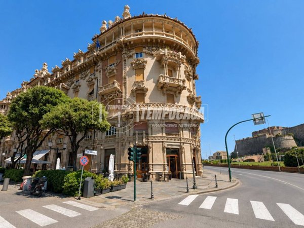 appartamento in vendita a Savona in zona Centro Storico