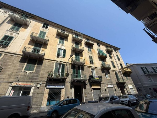 appartamento in vendita a Savona in zona Centro Storico
