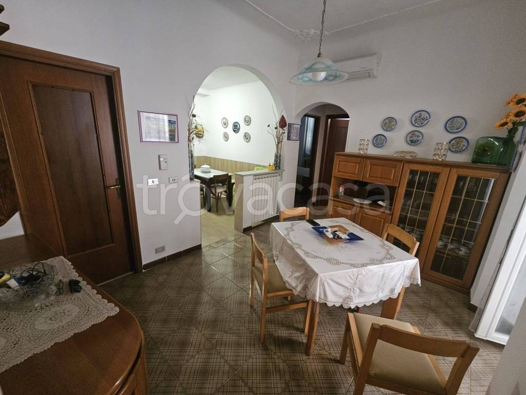 appartamento in vendita a Savona in zona Centro Storico