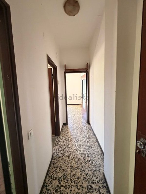 appartamento in vendita a Savona in zona Santuario