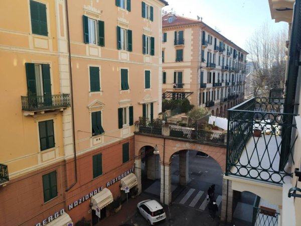 appartamento in vendita a Savona in zona Centro Storico