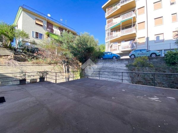locale di sgombero in vendita a Savona in zona Galleria Ranco