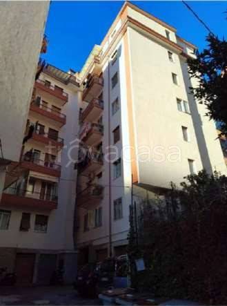 appartamento in vendita a Savona in zona Centro Storico