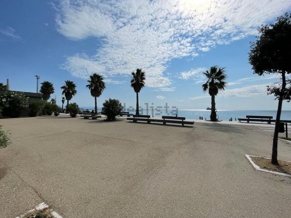 appartamento in vendita a Savona in zona Madonna del Monte