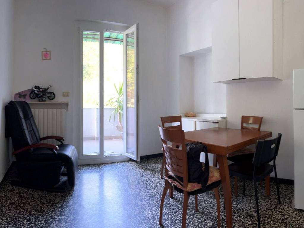 appartamento in vendita a Savona in zona Ciantagalletto