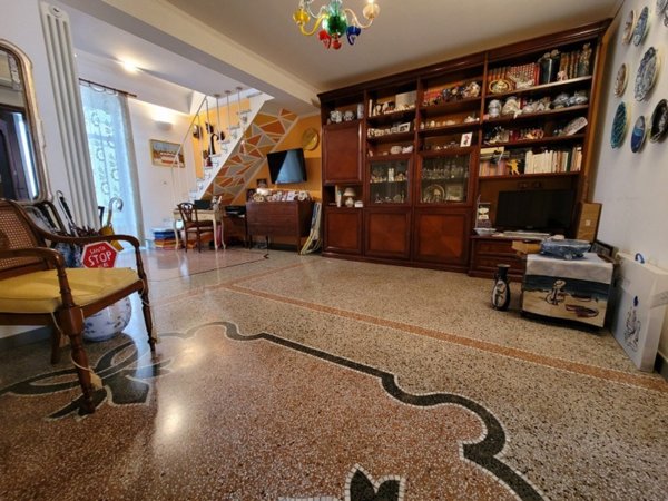 appartamento in vendita a Savona in zona Centro Storico