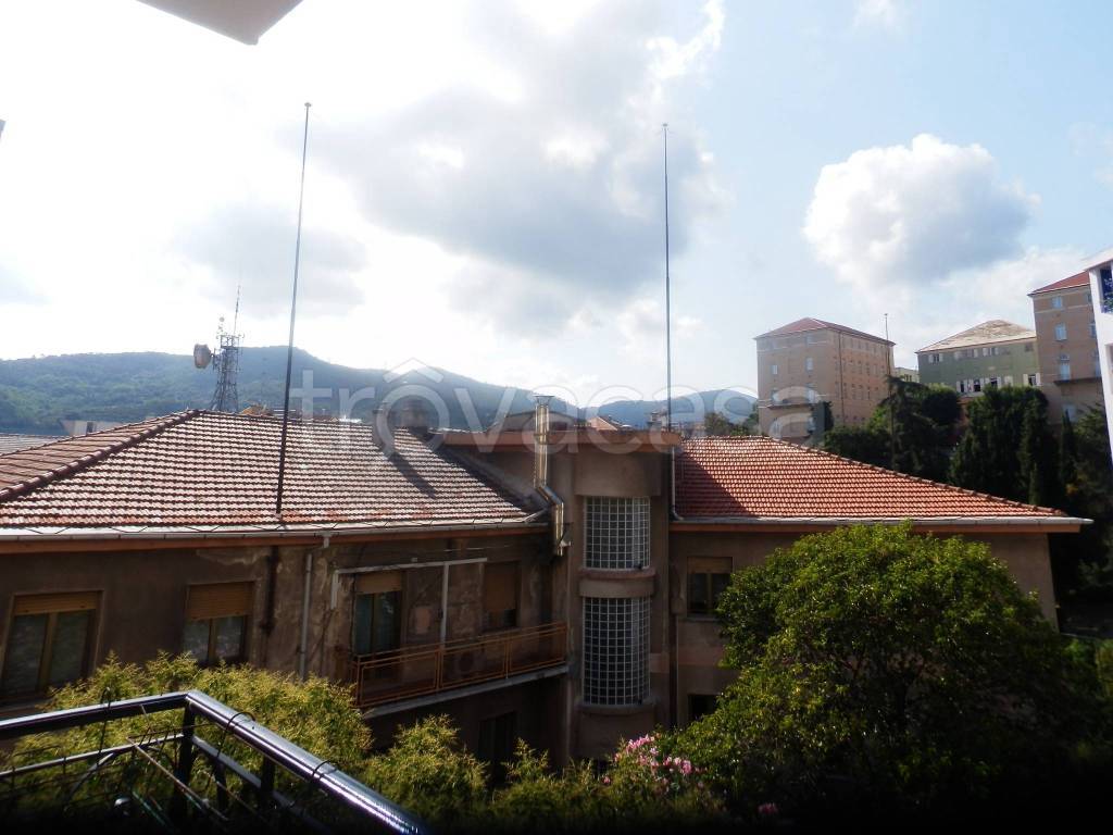 appartamento in vendita a Savona in zona Centro Storico