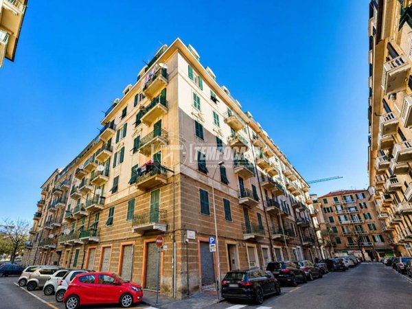 appartamento in vendita a Savona in zona Centro Storico