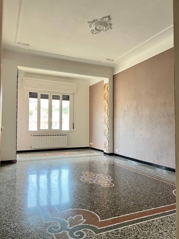 appartamento in vendita a Savona in zona Centro Storico