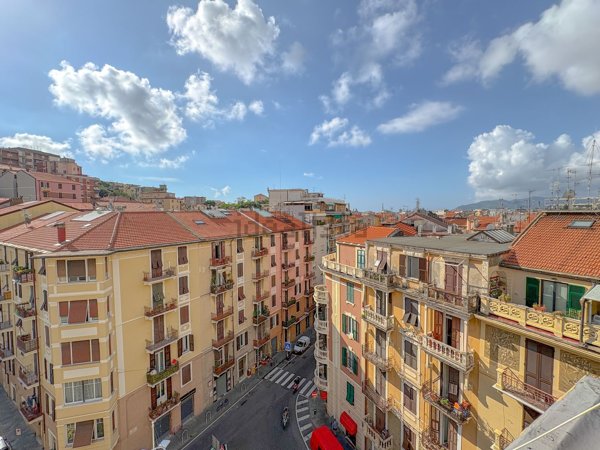 appartamento in vendita a Savona in zona Centro Storico
