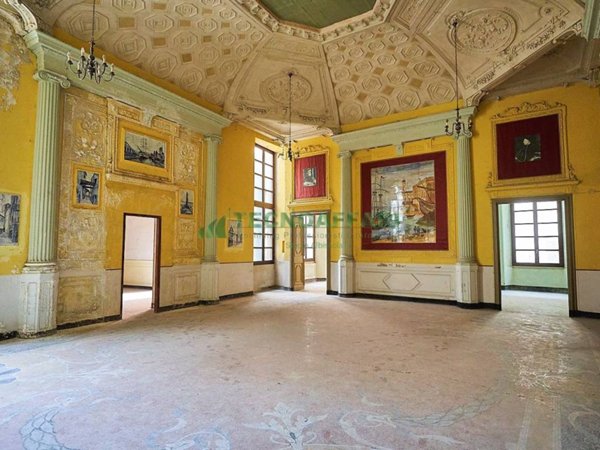 appartamento in vendita a Savona in zona Centro Storico