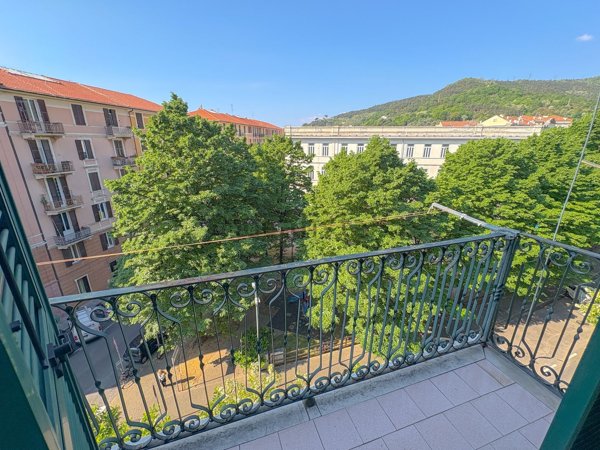 appartamento in vendita a Savona in zona Centro Storico