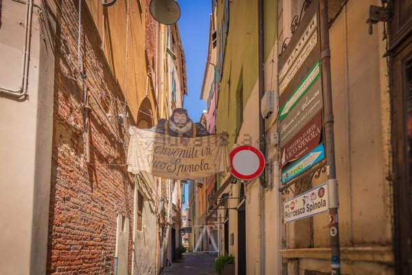 appartamento in vendita a Savona in zona Centro Storico