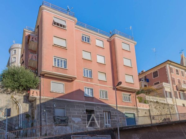 appartamento in vendita a Savona in zona Centro Storico