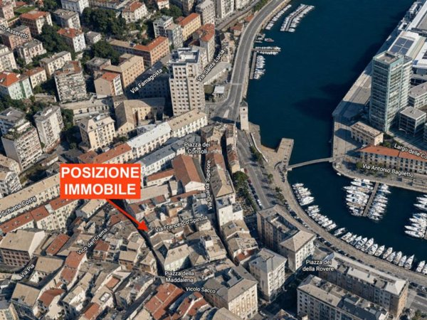 appartamento in vendita a Savona in zona Centro Storico