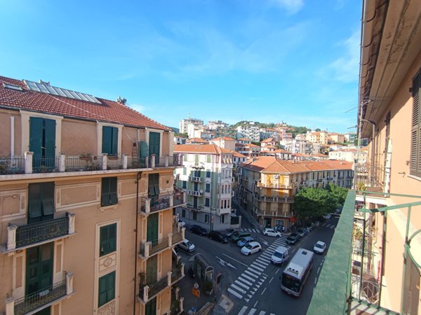 appartamento in vendita a Savona in zona Centro Storico