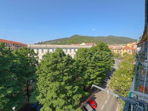 appartamento in vendita a Savona in zona Centro Storico